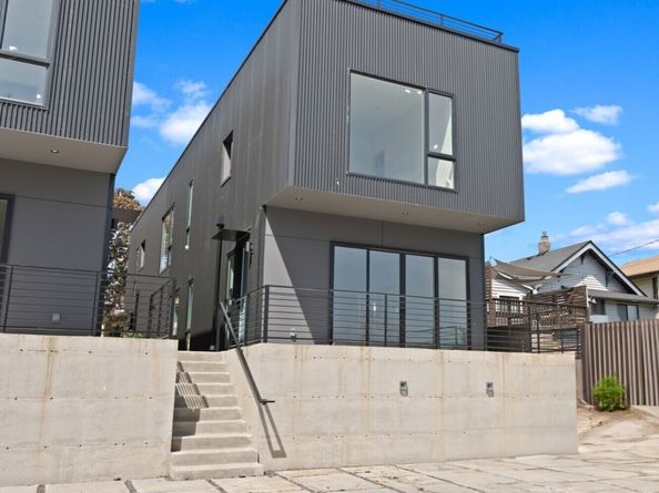 1114 26th Avenue B, Seattle WA 98122