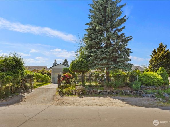 12421 2nd Avenue S, Seattle WA 98168