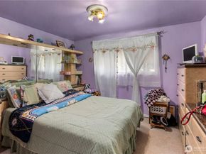 12421 2nd Avenue S, Seattle WA 98168