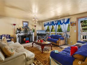 12421 2nd Avenue S, Seattle WA 98168