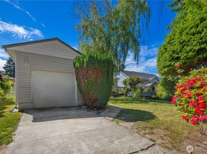 12421 2nd Avenue S, Seattle WA 98168