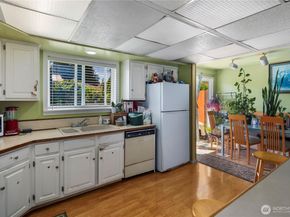 12421 2nd Avenue S, Seattle WA 98168