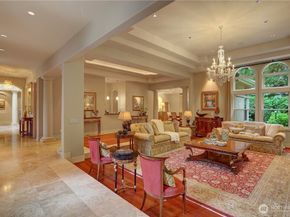 1055 91st Avenue NE, Bellevue WA 98004