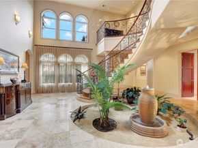 1055 91st Avenue NE, Bellevue WA 98004