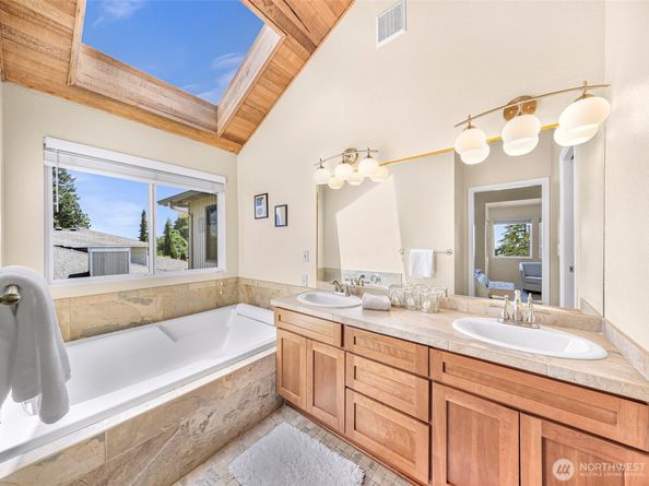 5030 155th Place SE, Bellevue WA 98006