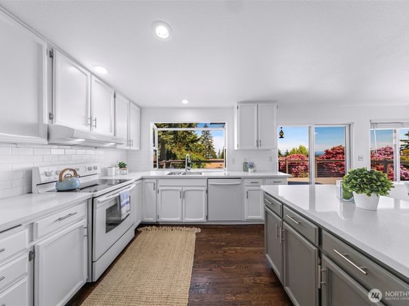 5030 155th Place SE, Bellevue WA 98006