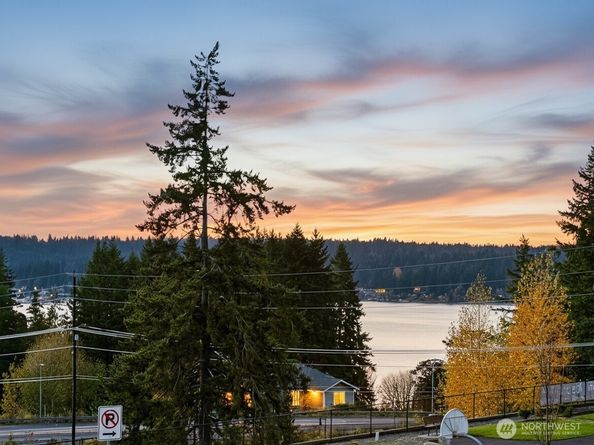 17542 NE Midnight Sun Loop, Poulsbo WA 98370