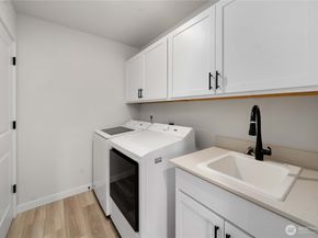 17542 NE Midnight Sun Loop, Poulsbo WA 98370