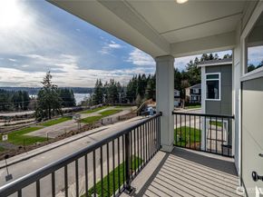 17542 NE Midnight Sun Loop, Poulsbo WA 98370