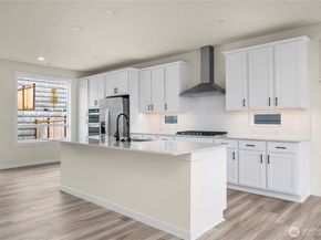 17542 NE Midnight Sun Loop, Poulsbo WA 98370