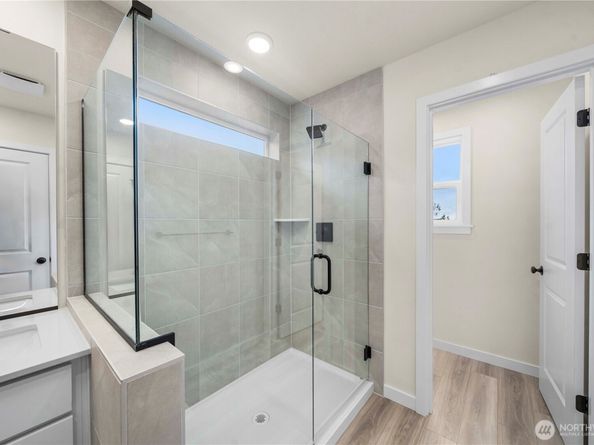 17542 NE Midnight Sun Loop, Poulsbo WA 98370