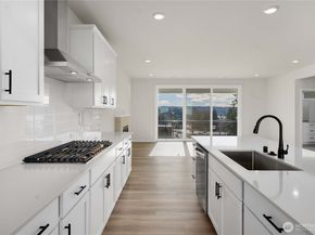 17542 NE Midnight Sun Loop, Poulsbo WA 98370