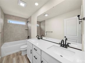17542 NE Midnight Sun Loop, Poulsbo WA 98370