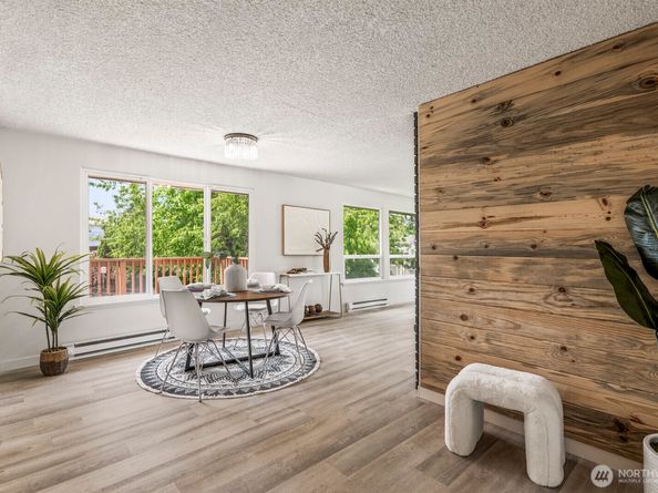 15330 40th Avenue W A & B, Lynnwood WA 98087