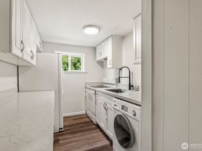 15330 40th Avenue W A & B, Lynnwood WA 98087