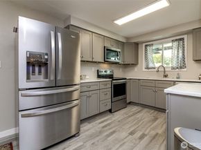 35616 15th Ave SW, Federal Way WA 98023