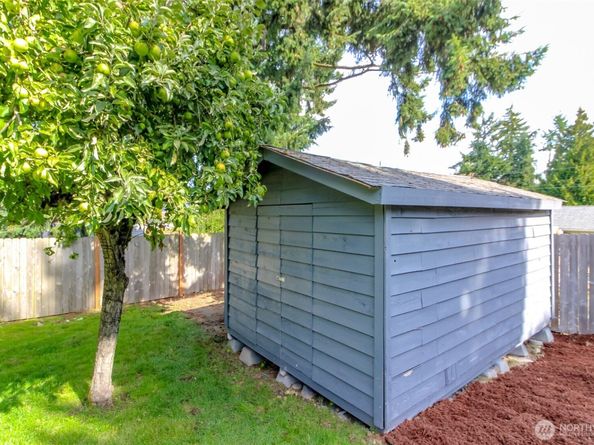 35616 15th Ave SW, Federal Way WA 98023