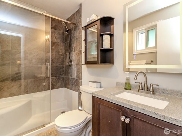 35616 15th Ave SW, Federal Way WA 98023