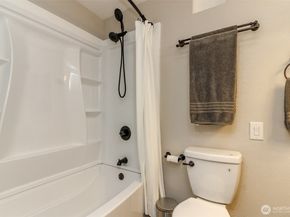 35616 15th Ave SW, Federal Way WA 98023