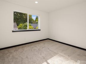 9245 Kelsey Lane SW, Seattle WA 98106