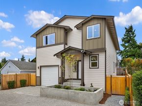 9245 Kelsey Lane SW, Seattle WA 98106