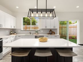 9245 Kelsey Lane SW, Seattle WA 98106