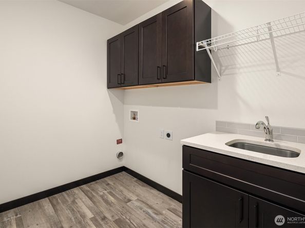 9245 Kelsey Lane SW, Seattle WA 98106