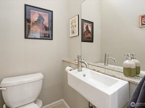 1724 26th Avenue, Seattle WA 98122