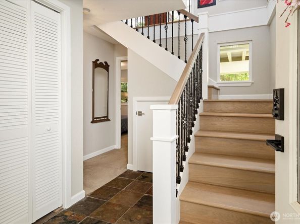 1724 26th Avenue, Seattle WA 98122