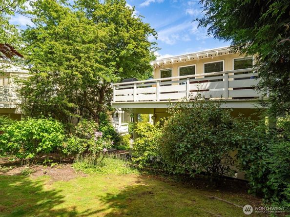 1724 26th Avenue, Seattle WA 98122