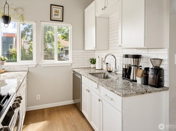 1724 26th Avenue, Seattle WA 98122