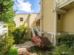 1724 26th Avenue, Seattle WA 98122