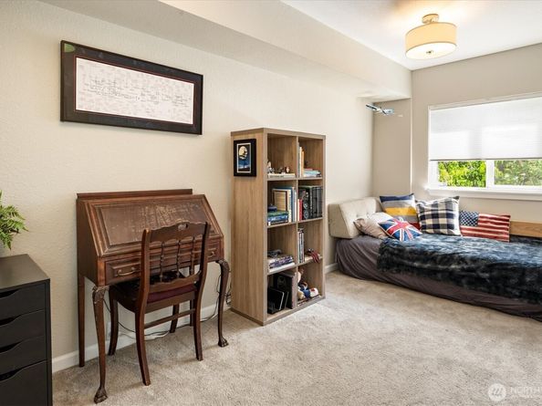 1724 26th Avenue, Seattle WA 98122