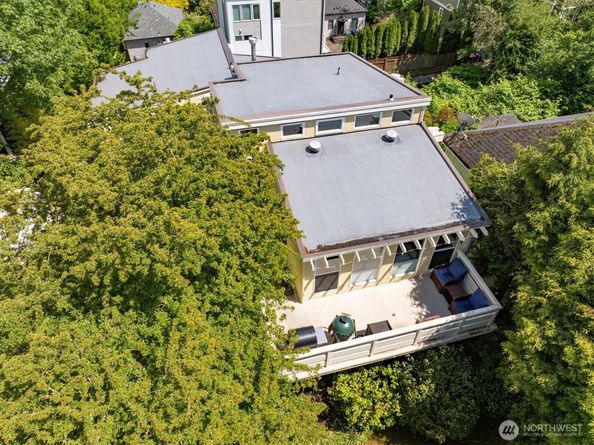 1724 26th Avenue, Seattle WA 98122