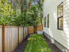 12837 NE 91st Street, Kirkland WA 98033