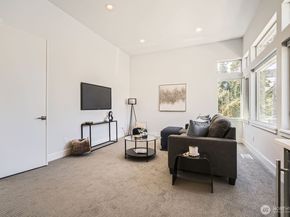 7014 125th Lane NE, Kirkland WA 98033