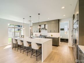 7014 125th Lane NE, Kirkland WA 98033