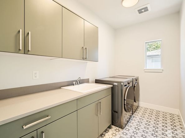 7014 125th Lane NE, Kirkland WA 98033
