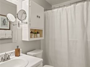 6201 Lake Washington Boulevard NE 206, Kirkland WA 98033