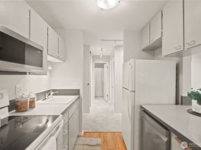 6201 Lake Washington Boulevard NE 206, Kirkland WA 98033