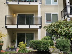 13626 NE 7th Street F9, Bellevue WA 98005