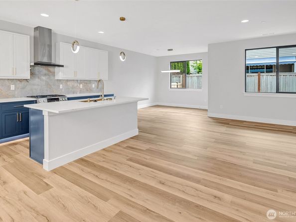 3928 214th Place SE A, Bothell WA 98021