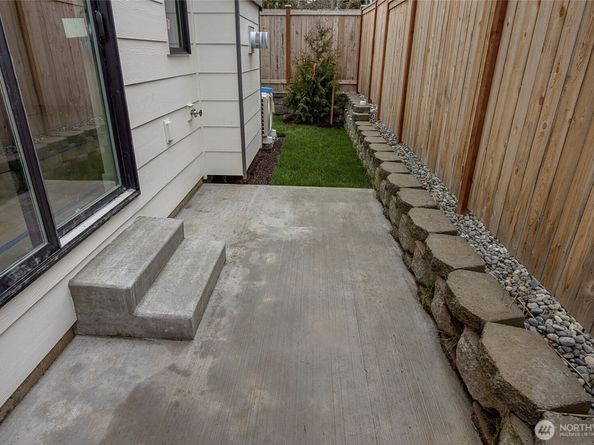 3918 214th Place SE A, Bothell WA 98021