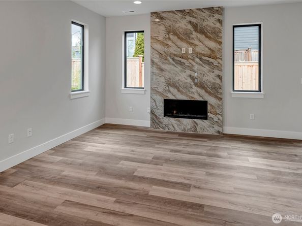 3918 214th Place SE A, Bothell WA 98021