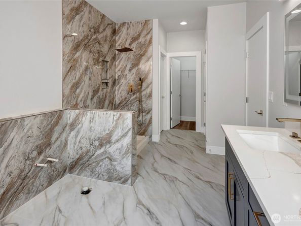 3918 214th Place SE A, Bothell WA 98021