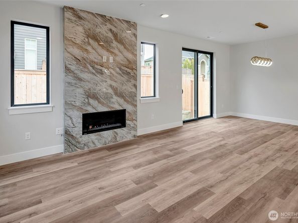 3918 214th Place SE A, Bothell WA 98021
