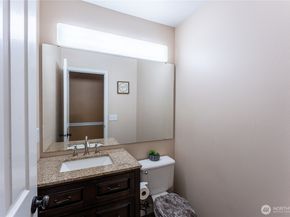 6711 S 239th PL A104, Kent WA 98032
