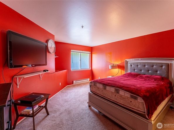 6711 S 239th PL A104, Kent WA 98032
