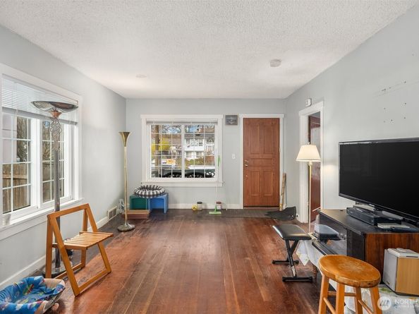 809 S Orcas Street, Seattle WA 98108
