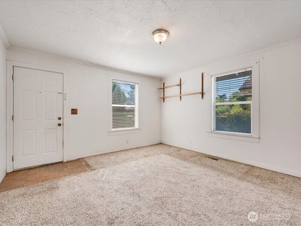 8434 34th Avenue S, Seattle WA 98118